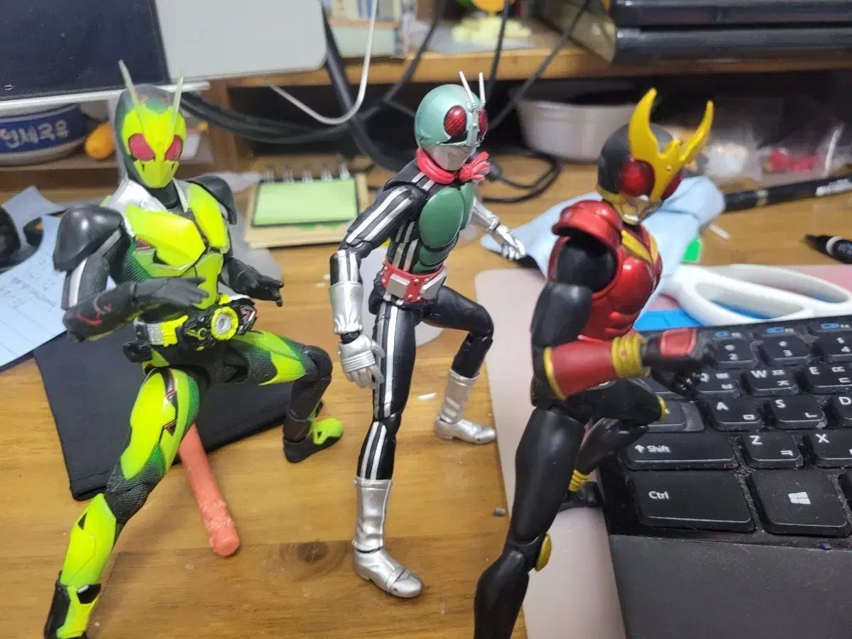 まとめ SHFフィギュアーツ 仮面ライダーゼロワン １号 クウガ