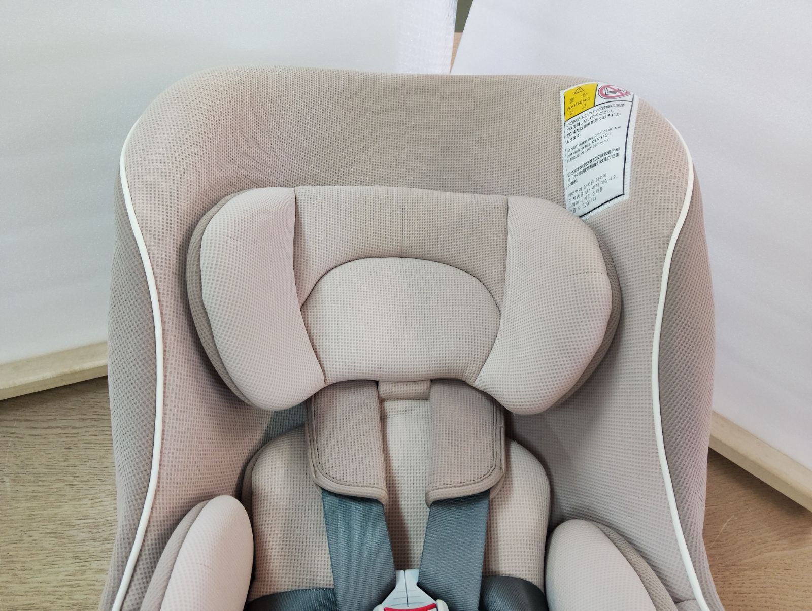 中古・美品・除菌クリーニング済】コンビ チャイルドシート コッコロS