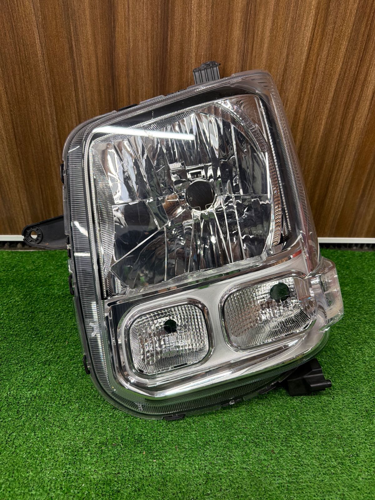 スズキ エブリィ DA17V 純正 左側 ヘッドライト LE14C6327 (1167