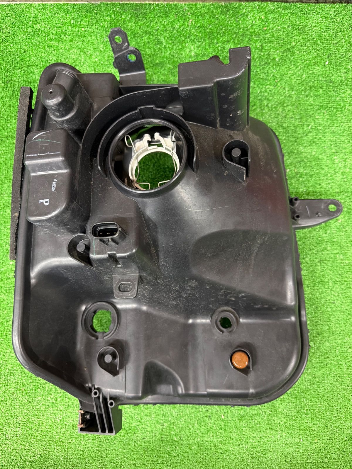 スズキ エブリィ DA17V 純正 左側 ヘッドライト LE14C6327 (1167