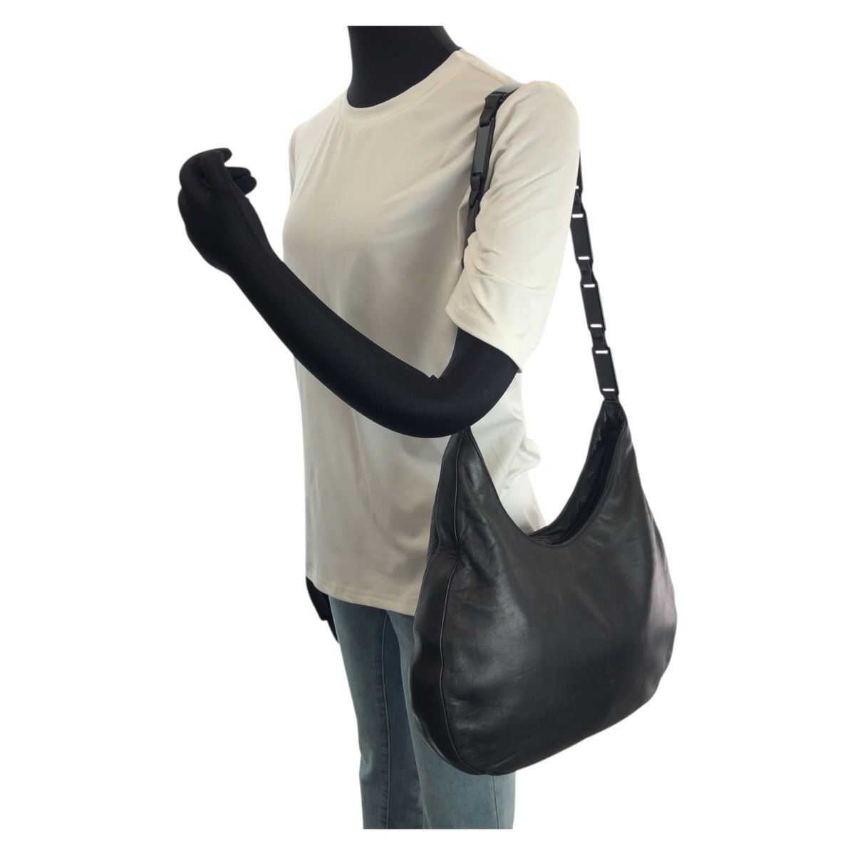 PRADA プラダ ブラック 黒 シルバー金具 レザー/プラスチック