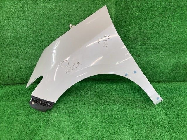 エスティマ AHR20W 左フロントフェンダー X 4WD 7人 53812-28091 070 