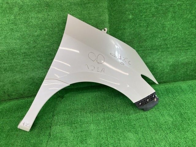 エスティマ AHR20W 右フロントフェンダー X 4WD 7人 53811-28091 070 