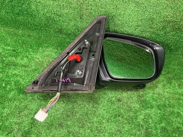セレナ GFNC27 右サイドミラー・ドアミラー ハイウェイスター 4WD 8人