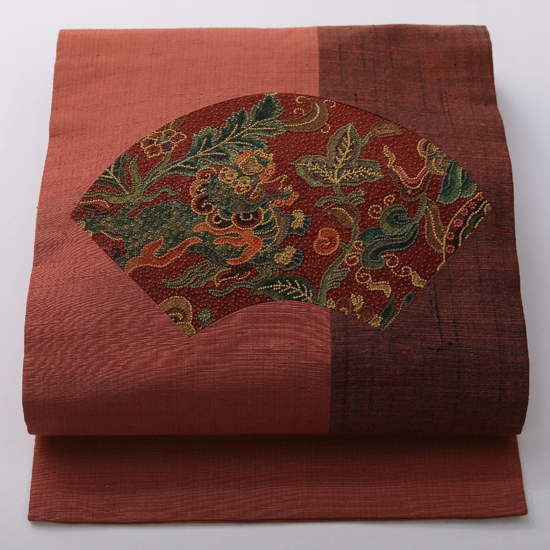 お買い得品！九寸名古屋帯 Bランク 帯丈367cm 正絹 ポイント柄 名古屋仕立て 織り インフォーマル 唐獅子 扇 朱に近い赤系 PO 1245-03645
