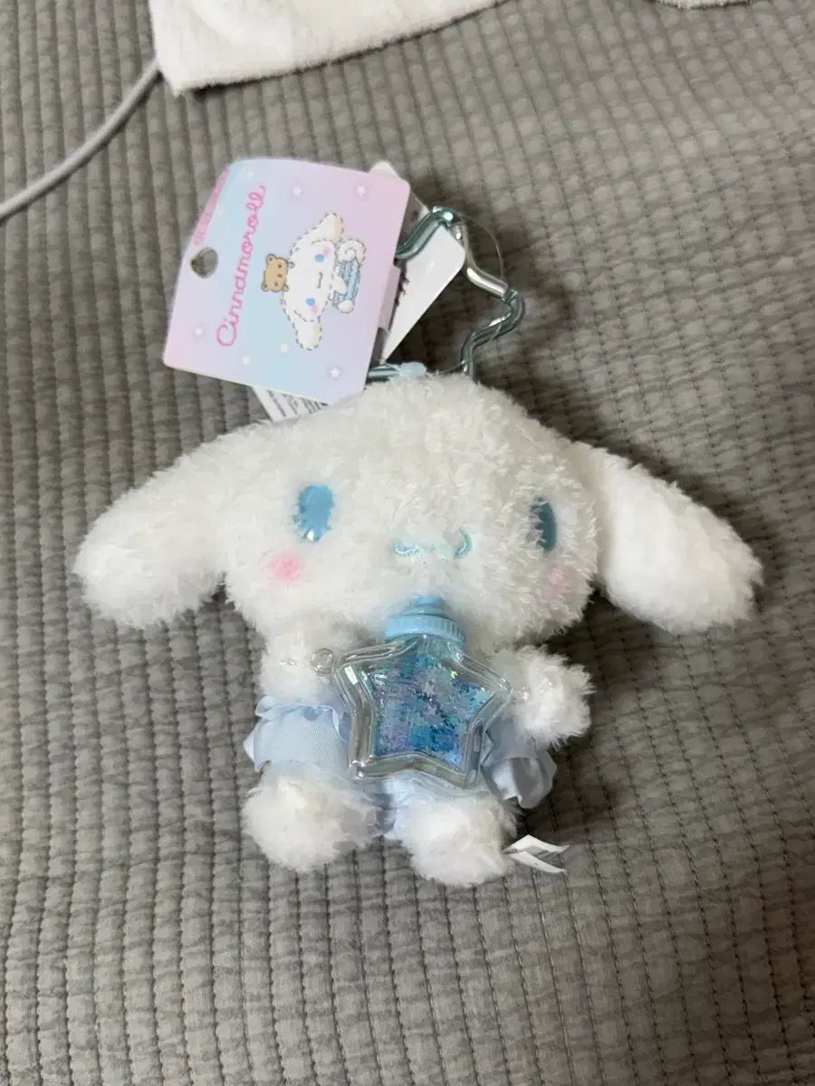 サンリオ 星 ベイビーボトル シナモロール キーホルダー ぬいぐるみ