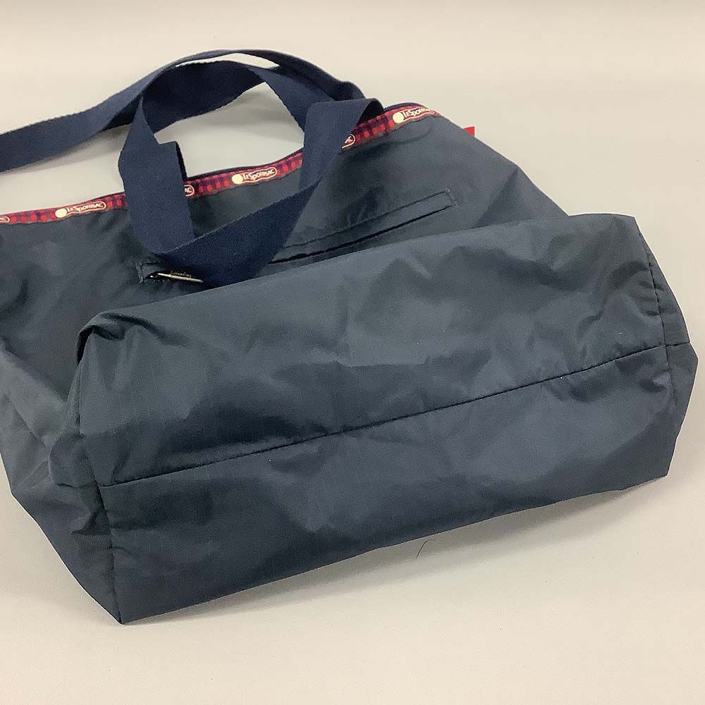 LeSportsac x familiar レスポートサックxファミリア ショルダーバッグ