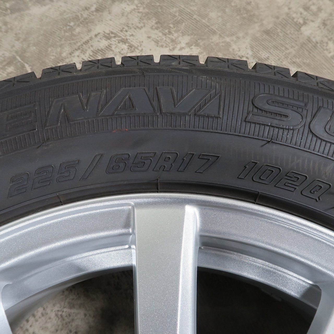 アルファードRAV4ハリアー等のスタッドレス用に!BS製アルミ 17×7J 4本 ハリアー、RAV4，レクサスNXなどに装着できる17インチ
