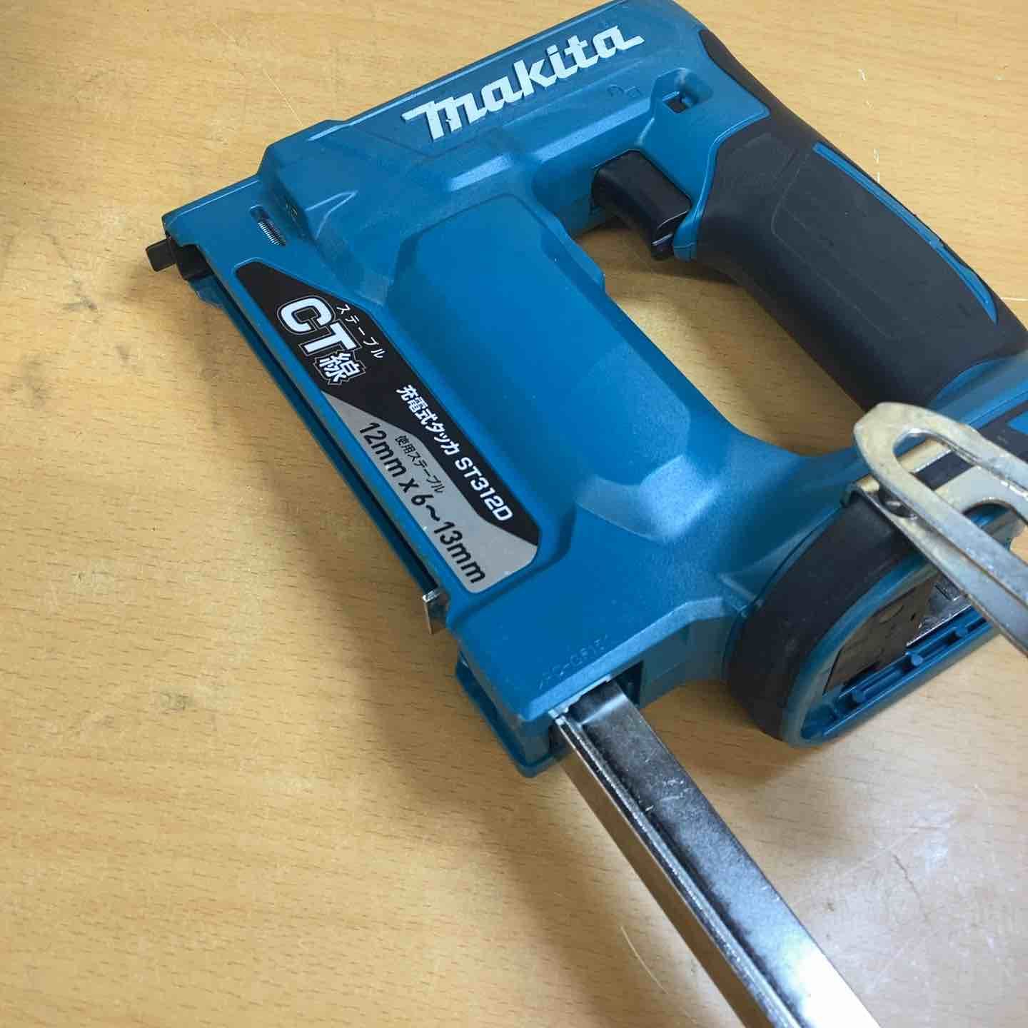 ◇マキタ(makita) CT線 コードレスタッカー ST312DRF【越谷店】 - メルカリ