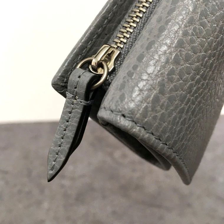 送料込み！ 未使用品 GUCCI コンパクトウォレット 644407 箱付き ☆プレゼントにも☆ 385