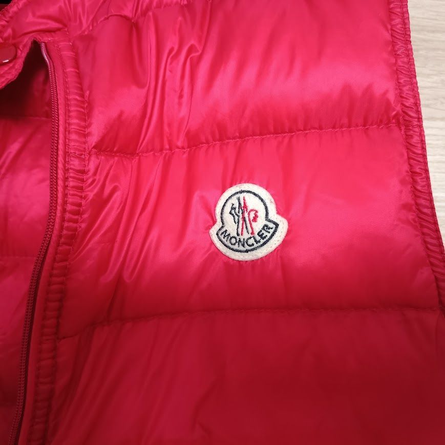 美品 スプレンダーズ正規品 MONCLER モンクレール ダウンベスト 赤