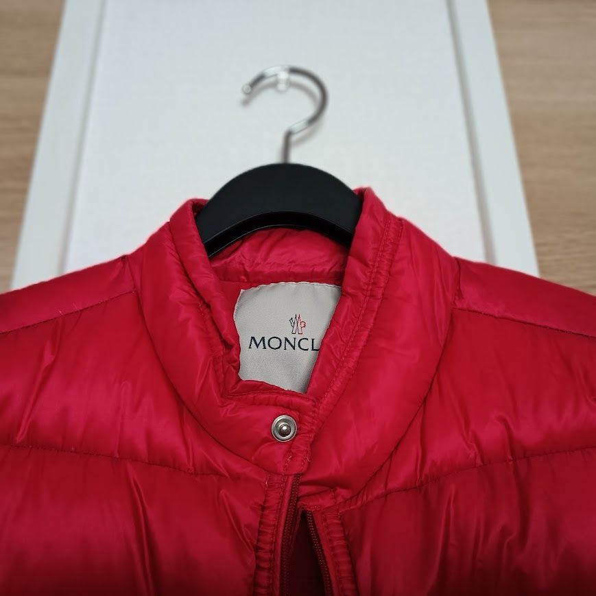 美品【スプレンダーズ正規品】MONCLER モンクレール ダウンベスト 赤