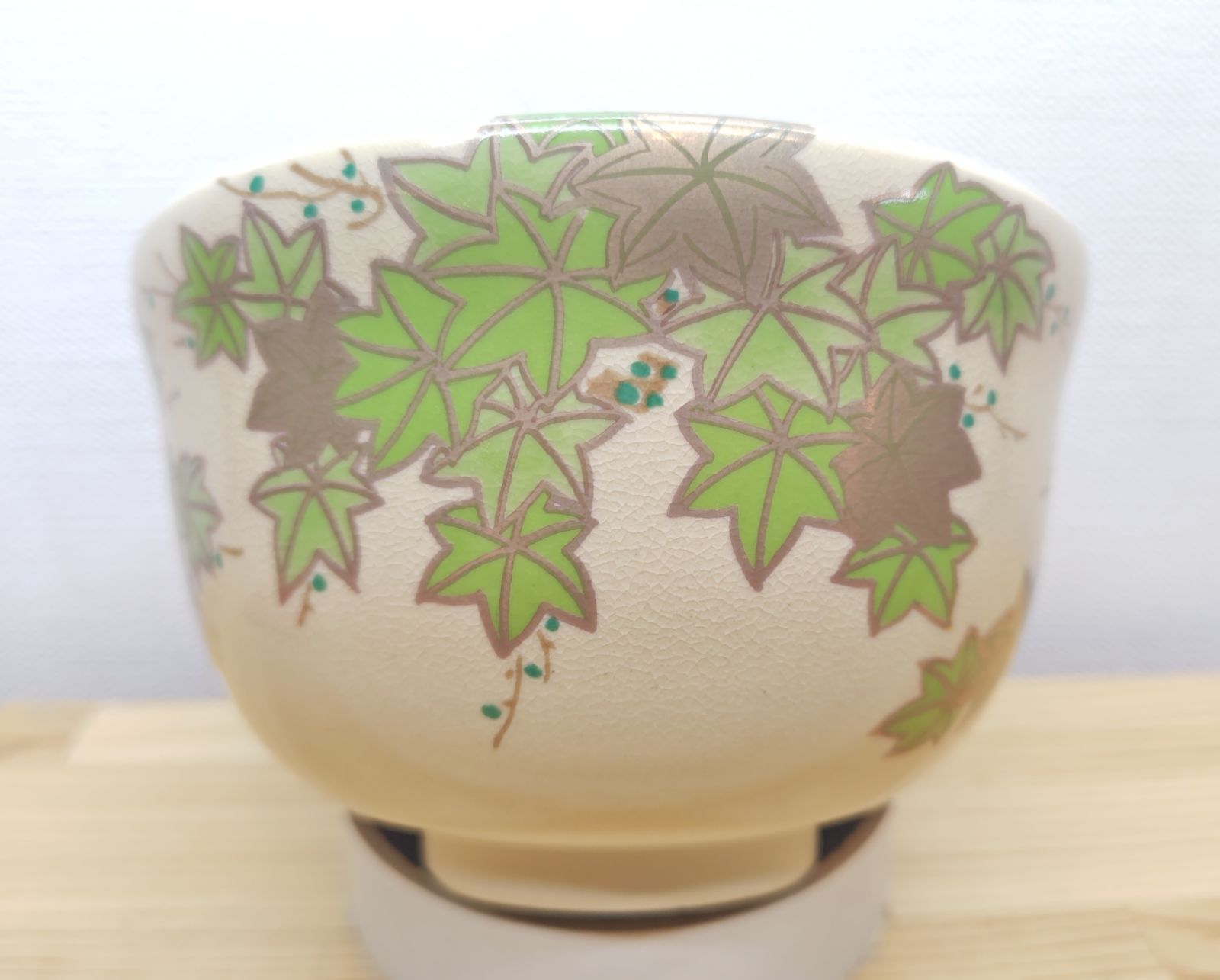 青楓の図 薩摩写 美濃焼 茶碗 送料込【逢絢亭・新品】茶道具 宮地英香 ginyoudo | 抹茶碗 鳥獣戯画 在銘】宮地英香 美品 紙箱入り 工芸品