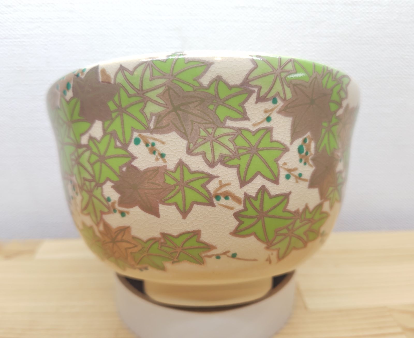 送料込【逢絢亭・新品】茶道具 茶碗 美濃焼 薩摩写 紅葉の図 宮地英香 紙箱入り 逢絢亭・新品】茶道具 茶碗 美濃焼 仁清 青楓の絵 宮地英香 紙箱入り