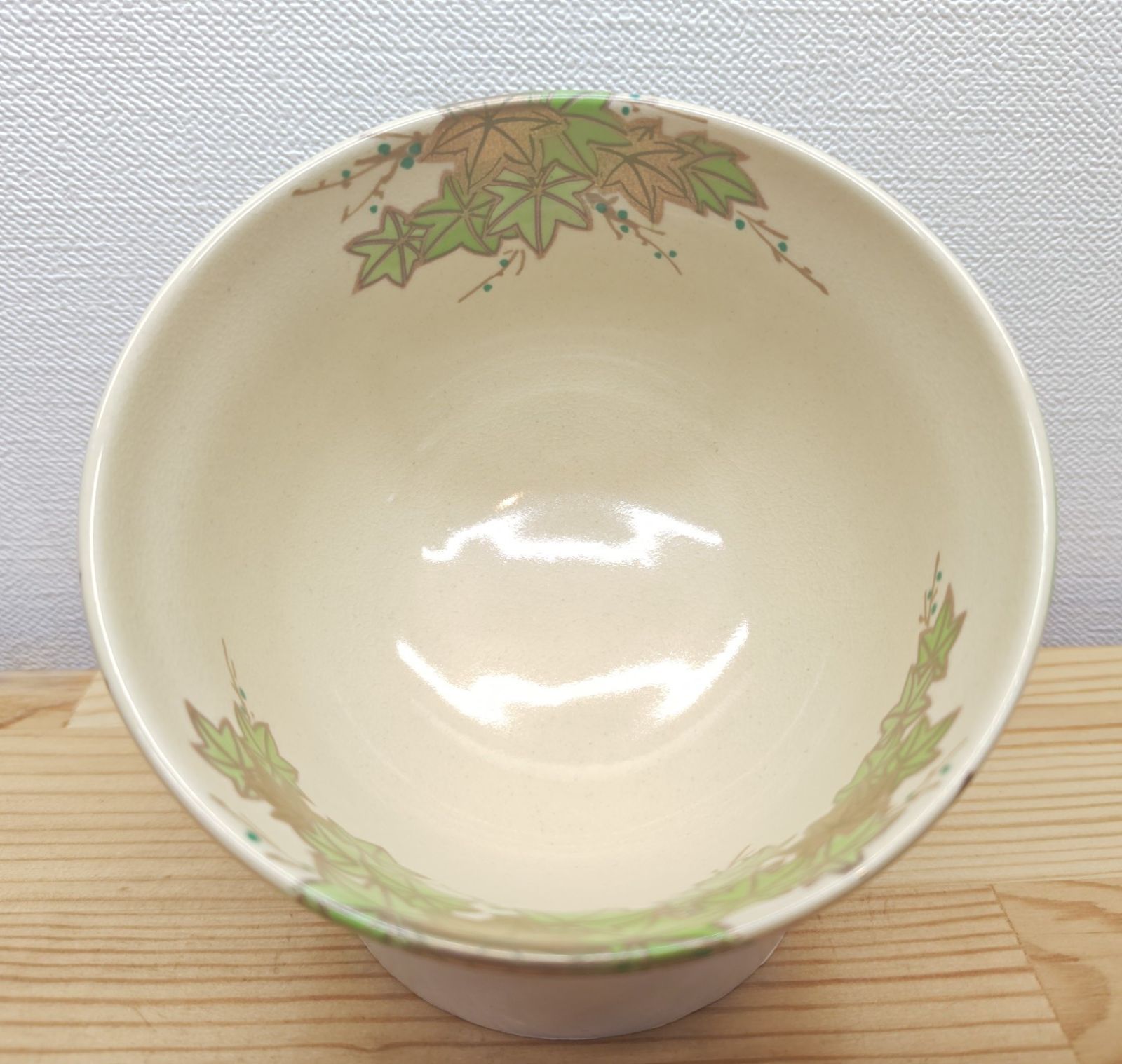 逢絢亭・新品】茶道具 茶碗 美濃焼 仁清 青楓の絵 宮地英香 紙箱入り