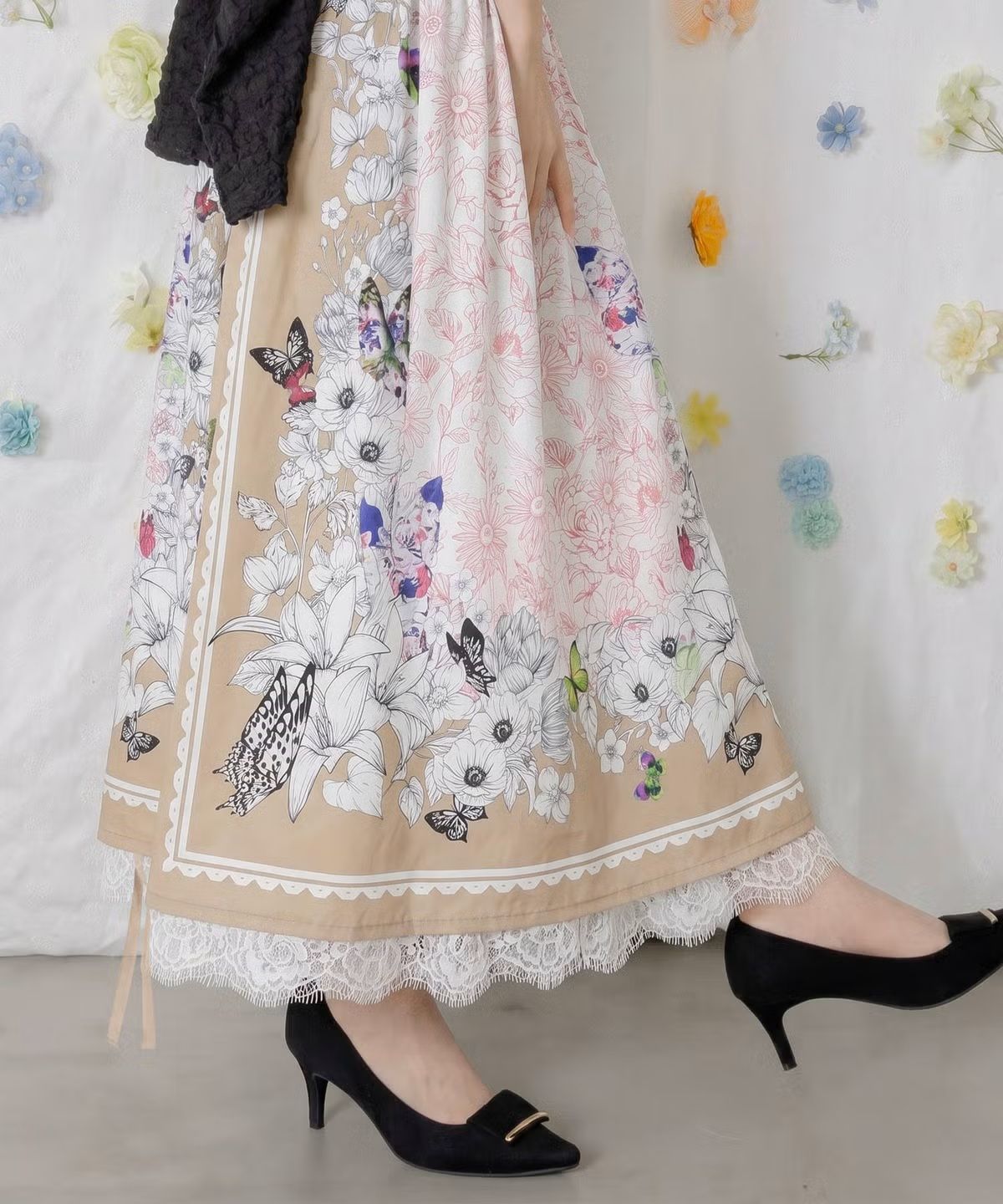 isScoLar（イズスカラー） 562216：お花いっぱい レース×ドロスト付きスカート