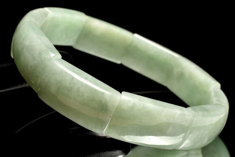 【１点物】ミャンマー産 翡翠 (ジェダイト)　19-21x12mm　バングル パワーストーン 天然石 _MC9319
