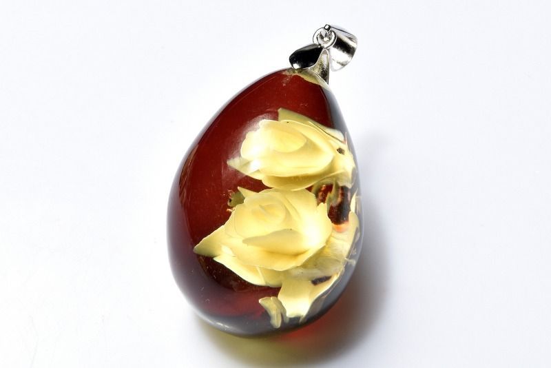 【１点物】シルバー925◇繊細彫刻 ゴールデンアンバー琥珀　29x20mm　薔薇内彫り ドロップ ペンダントトップ パワーストーン 天然石 _PD1884