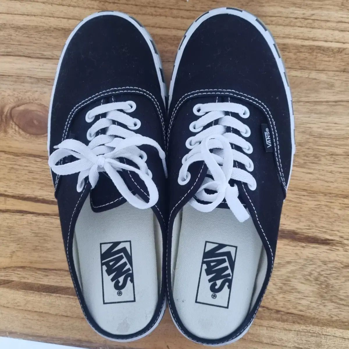 VANS ヴァンズ ブラック ミュール スリッポン スニーカー 245