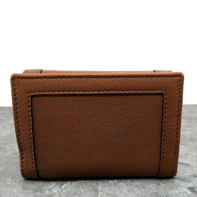 178 送料込み！ 未使用品 GUCCI コンパクトウォレット 658633 ダイアナ 箱付き