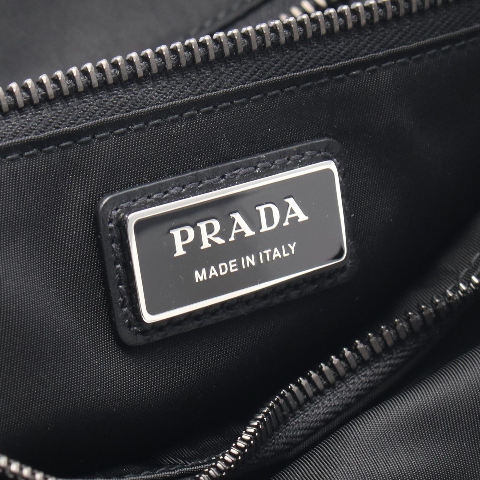 プラダ PRADA ショルダーバッグ エクスプローラ Re-Nylon