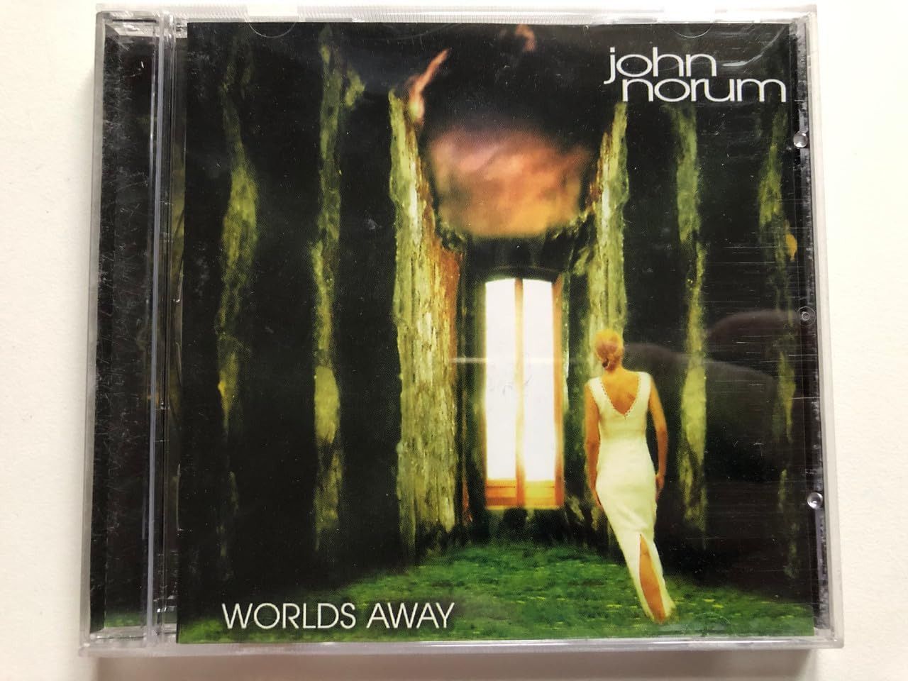 【CD】Worlds Away