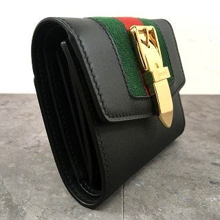 163 送料込み! 未使用品 GUCCI コンパクトウォレット シルヴィ 476081 ブラック 箱付き 163 送料込み! 未使用品 GUCCI コンパクトウォレット シルヴィ 476081 ブラック 箱付き