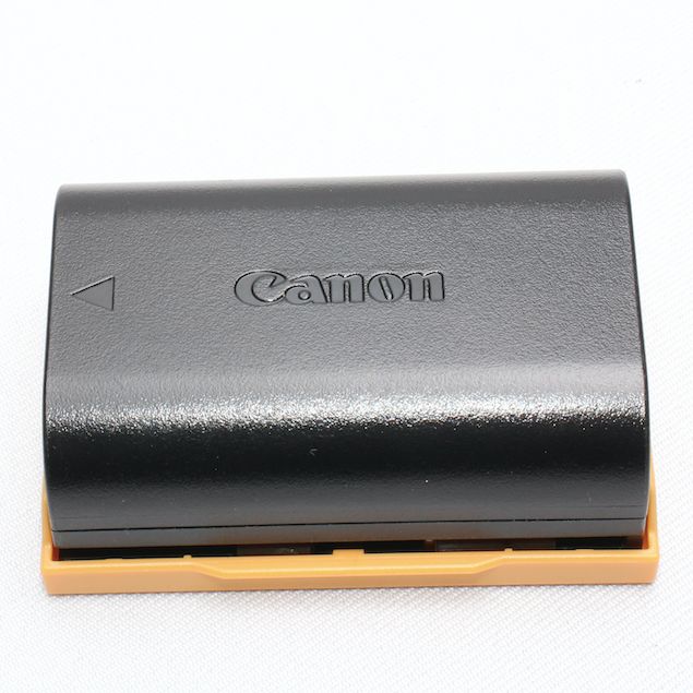 ✨ほぼ未使用✨❤️純正品 Canon キャノン バッテリーパック LP-E6❤️✨紛失でお困りの方へ✨旅行やイベント時に予備としても大変便利✨
