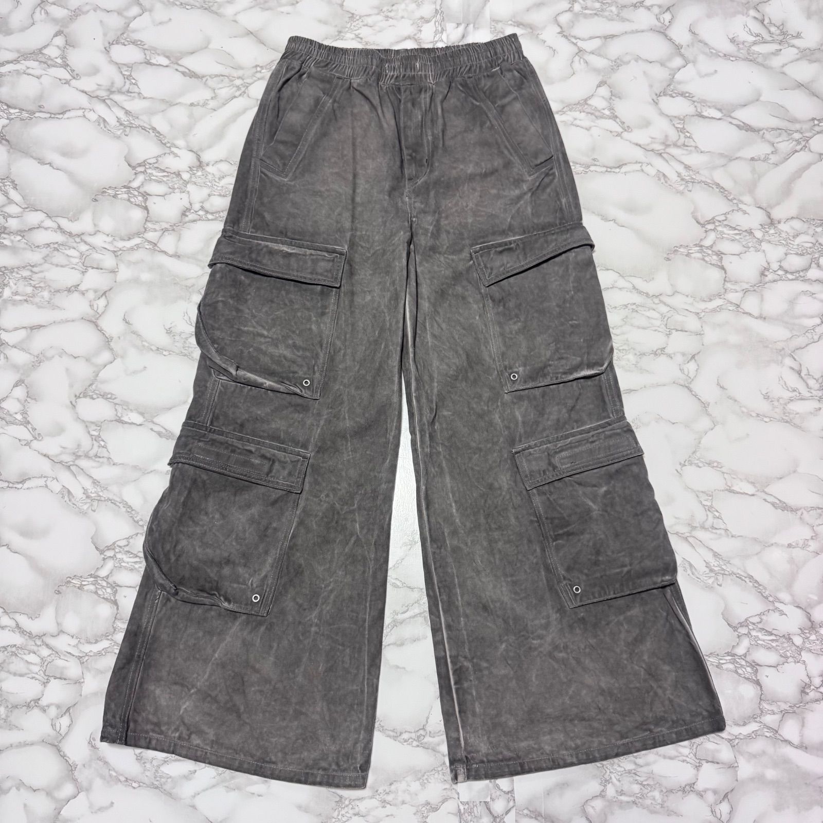 トレンド【danke schon ダンケシェーン 【商品名】sprayed flare cargo pants/製品染 フレアパンツ カーゴパンツ/パンツ