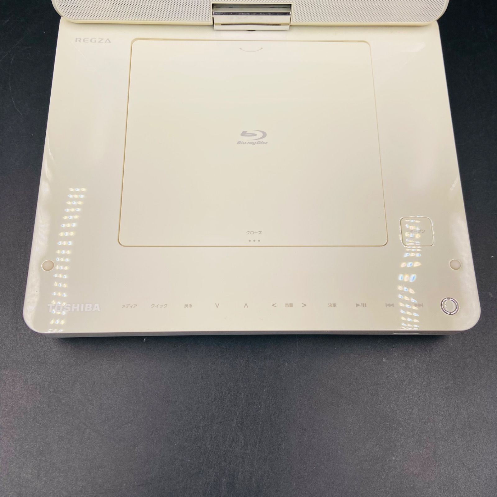 TOSHIBA ポータブルブルーレイディスクプレーヤー SD-BP900S 本体のみ TOSHIBA ポータブルブルーレイディスクプレーヤー SD-BP900S 本体のみ