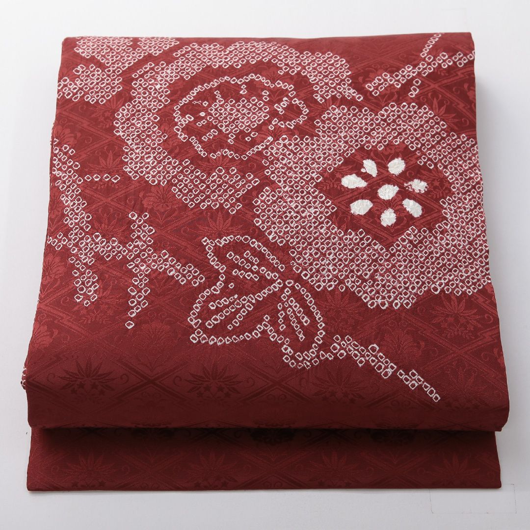 特価！未使用品 九寸名古屋帯 Nランク 帯丈362cm 正絹 ポイント柄 名古屋仕立て 染め インフォーマル しつけ糸 綸子 絞り 松皮菱 花柄 深い赤系 HP 1245-03712