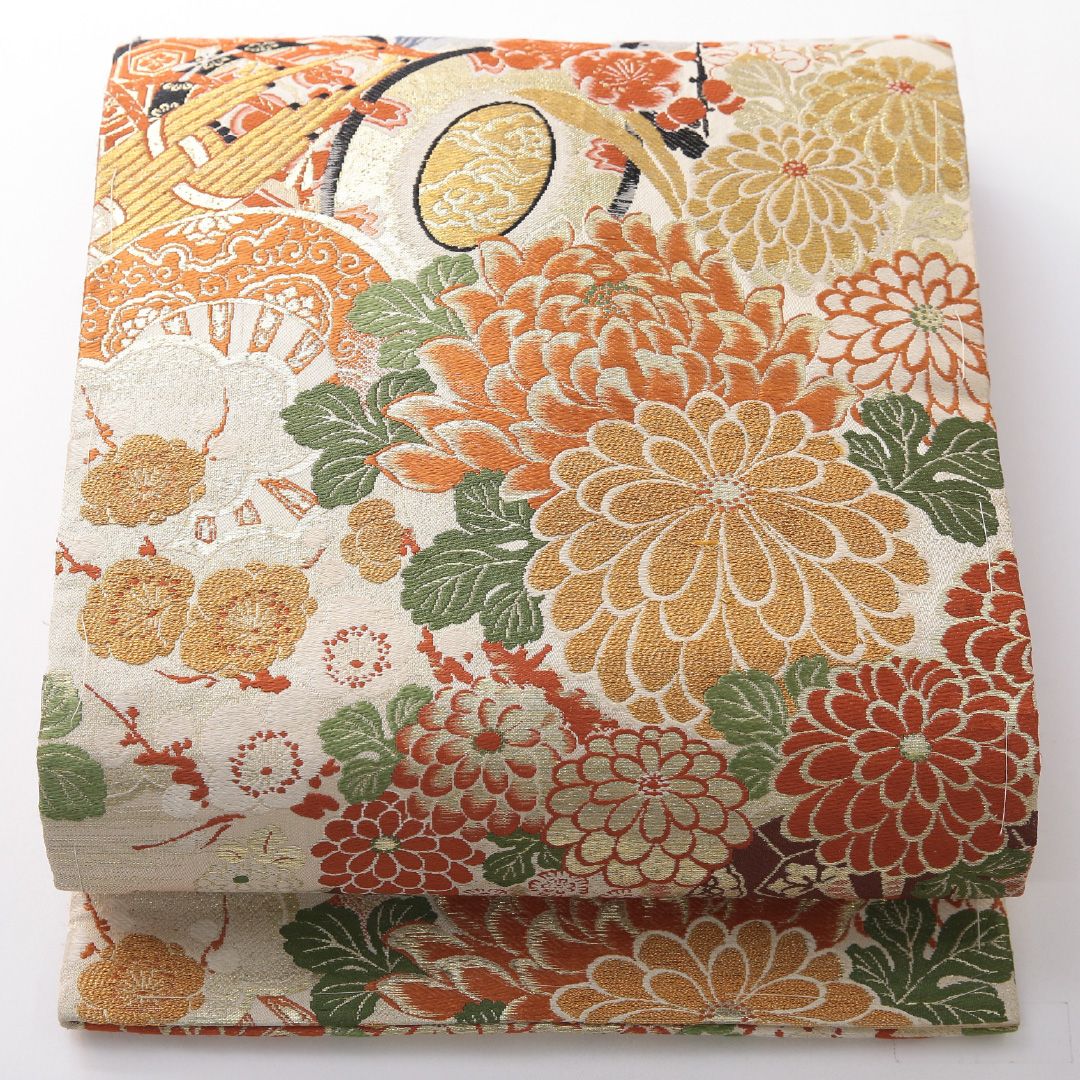 お買い得品！アンティーク 九寸名古屋帯 Aランク 帯丈294cm 正絹 全通 名古屋仕立て 織り 花車 菊 クリーム系 RP 1245-03770