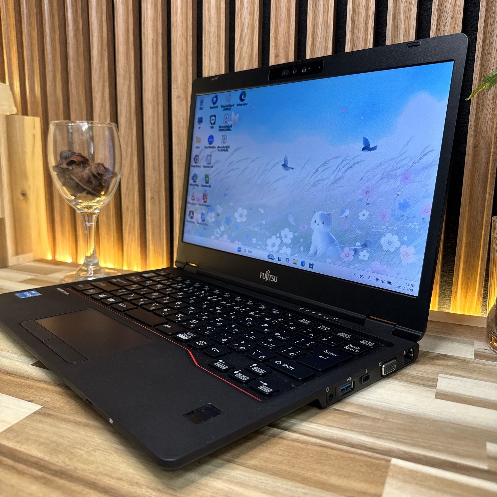訳あり特価』準美品‼️LIFEBOOK U7311/F☘️軽量☘️ノートパソコン