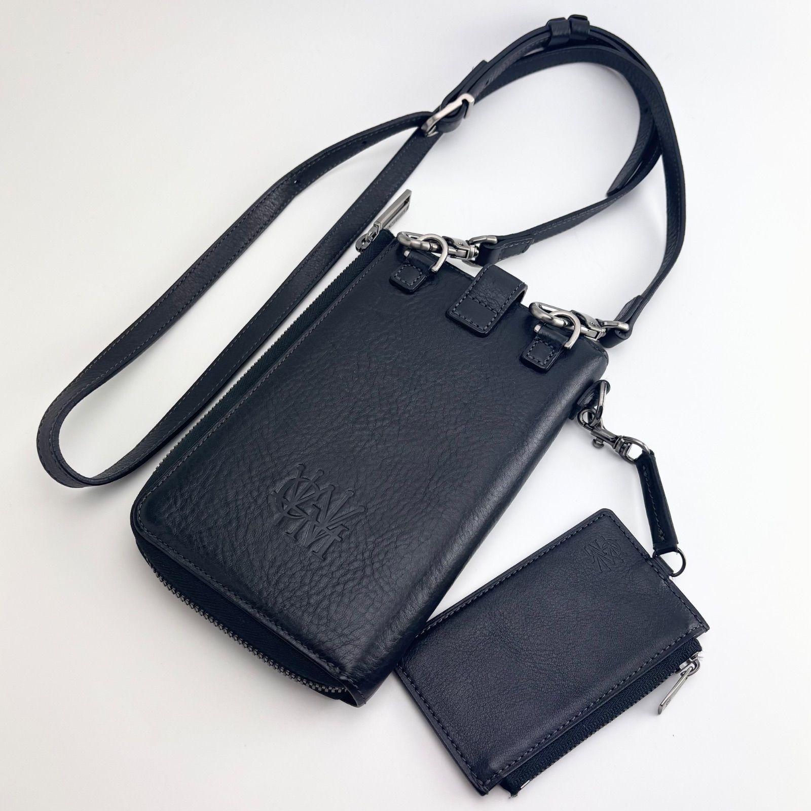 未使用品同様 COCOMEISTER ダーリントン スマホウォレットショルダーV2 ブラック ココマイスター ■