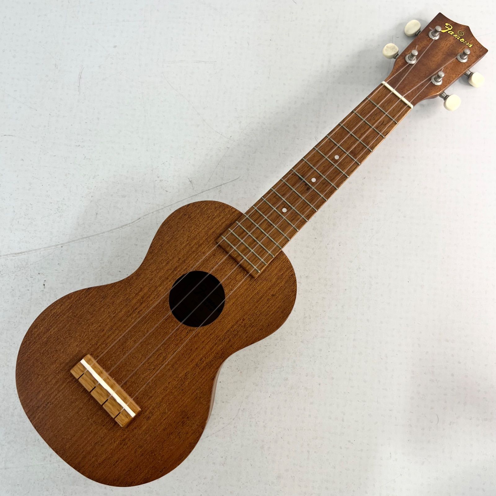 【美品】ソプラノウクレレ famous FS-1G ウクレレ 楽器 ハワイ フラダンス 13,125円