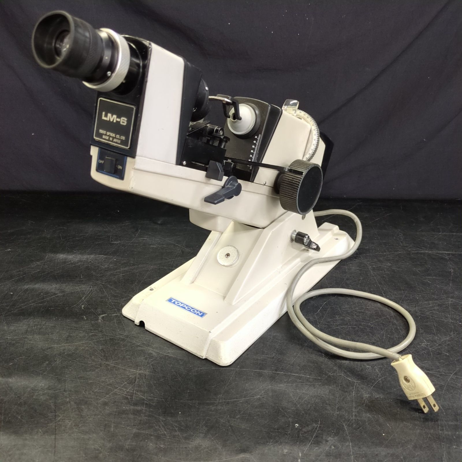 D15880】動作未確認につきジャンク トプコン TOPCON レンズメーター LM