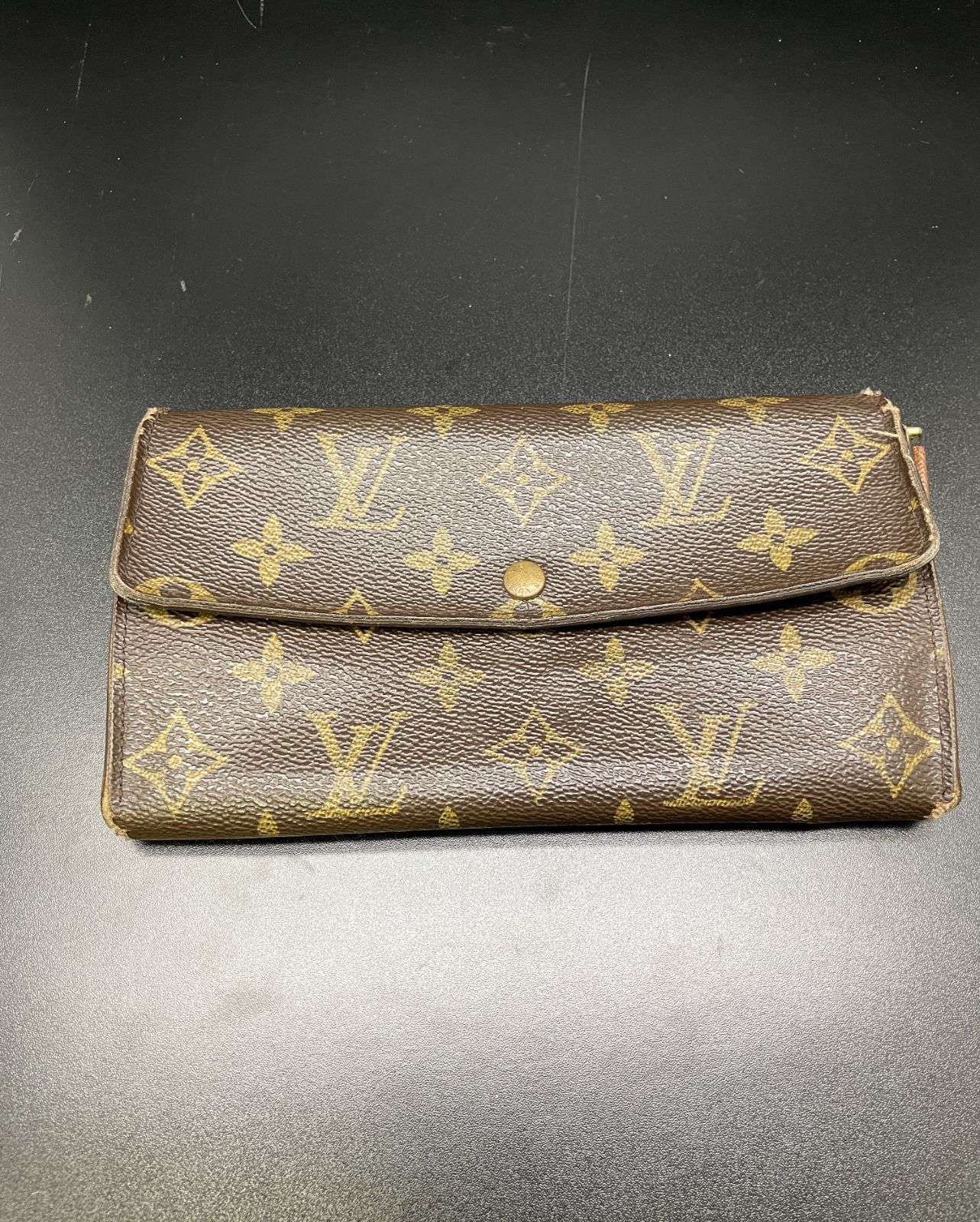 ルイヴィトン財布 B26050789