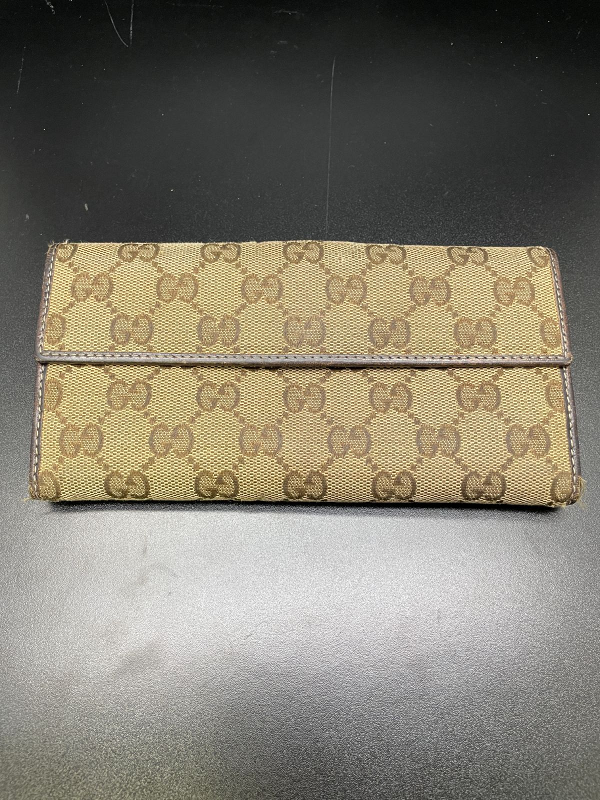 グッチ財布 B26050705 8,056円