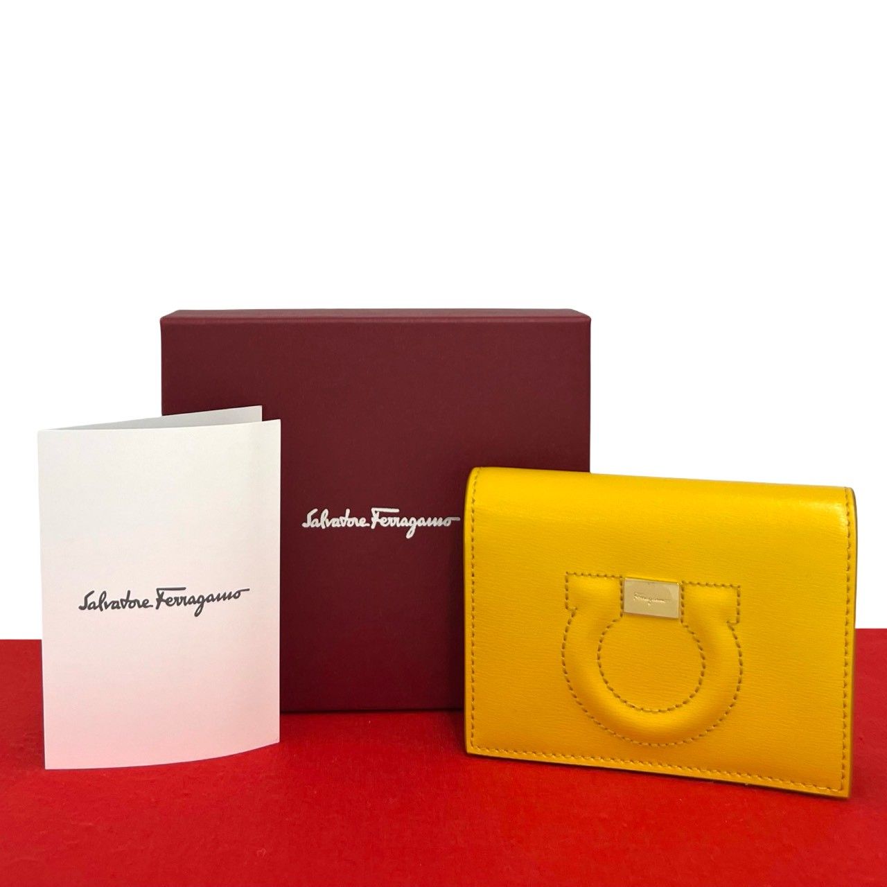 未使用保管品 箱付き Salvatore Ferragamo サルヴァトーレフェラガモ