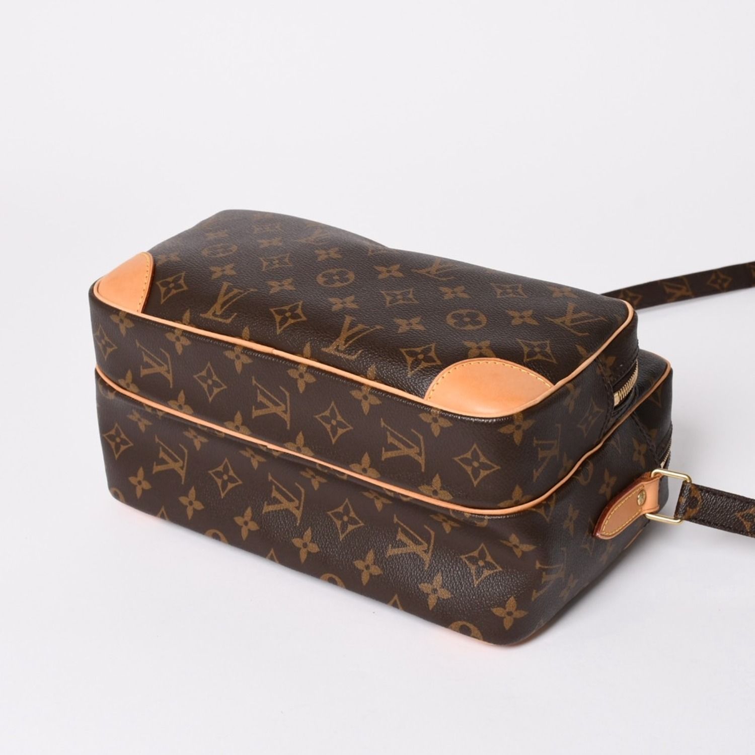 極美品 LOUIS VUITTON ルイヴィトン ナイル ショルダーバッグ M45244 