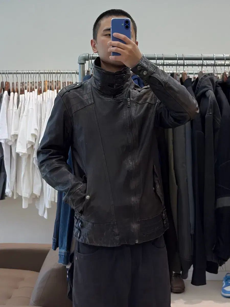 GUESS ハイネック ラムスキン ライダース ジャケット