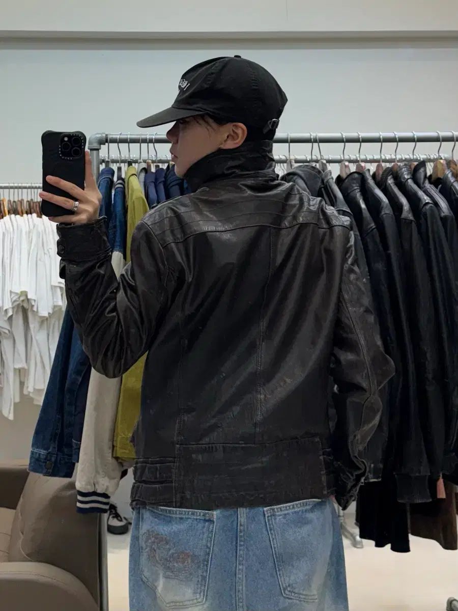 GUESS ハイネック ラムスキン ライダース ジャケット
