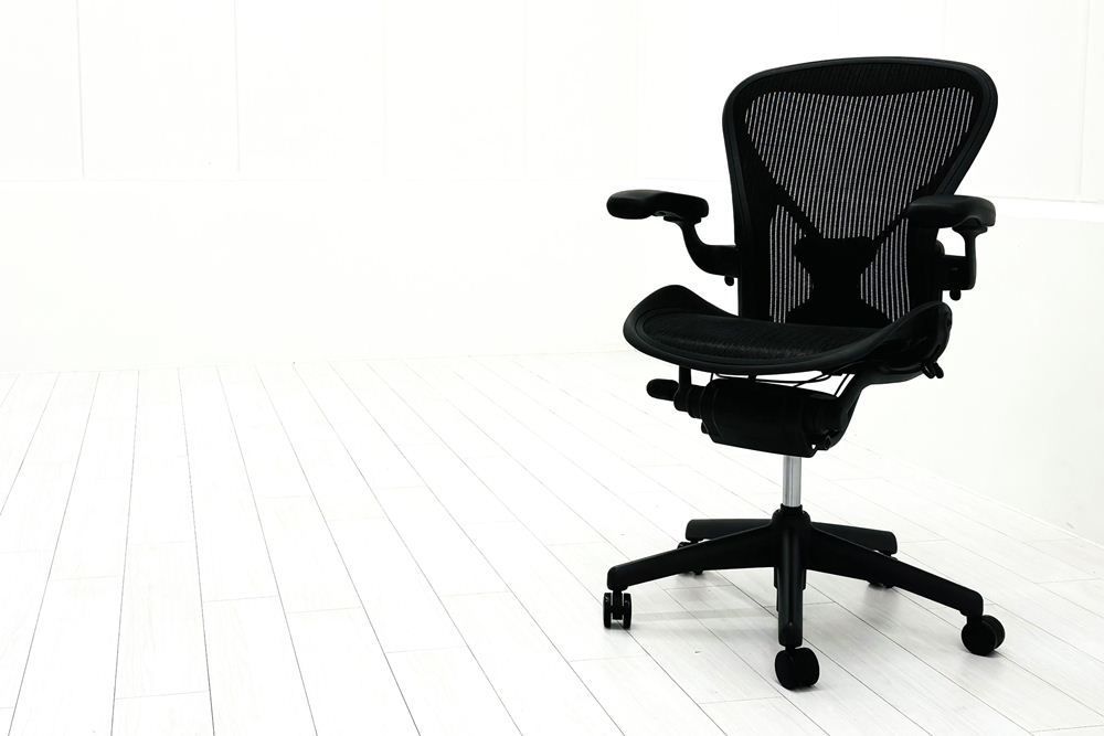ハーマンミラー アーロンチェア Bサイズ フル装備 中古 2016年製 ポスチャーフィット Herman Miller Aeron Chair 中古オフィス家具 肘レバー 【A000004186】
