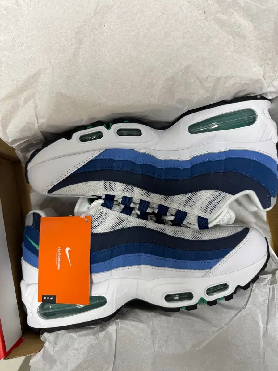 260 NIKE エアマックス 95 BIG BUBBLE TEENFRESH 白 エメラルド グリーン