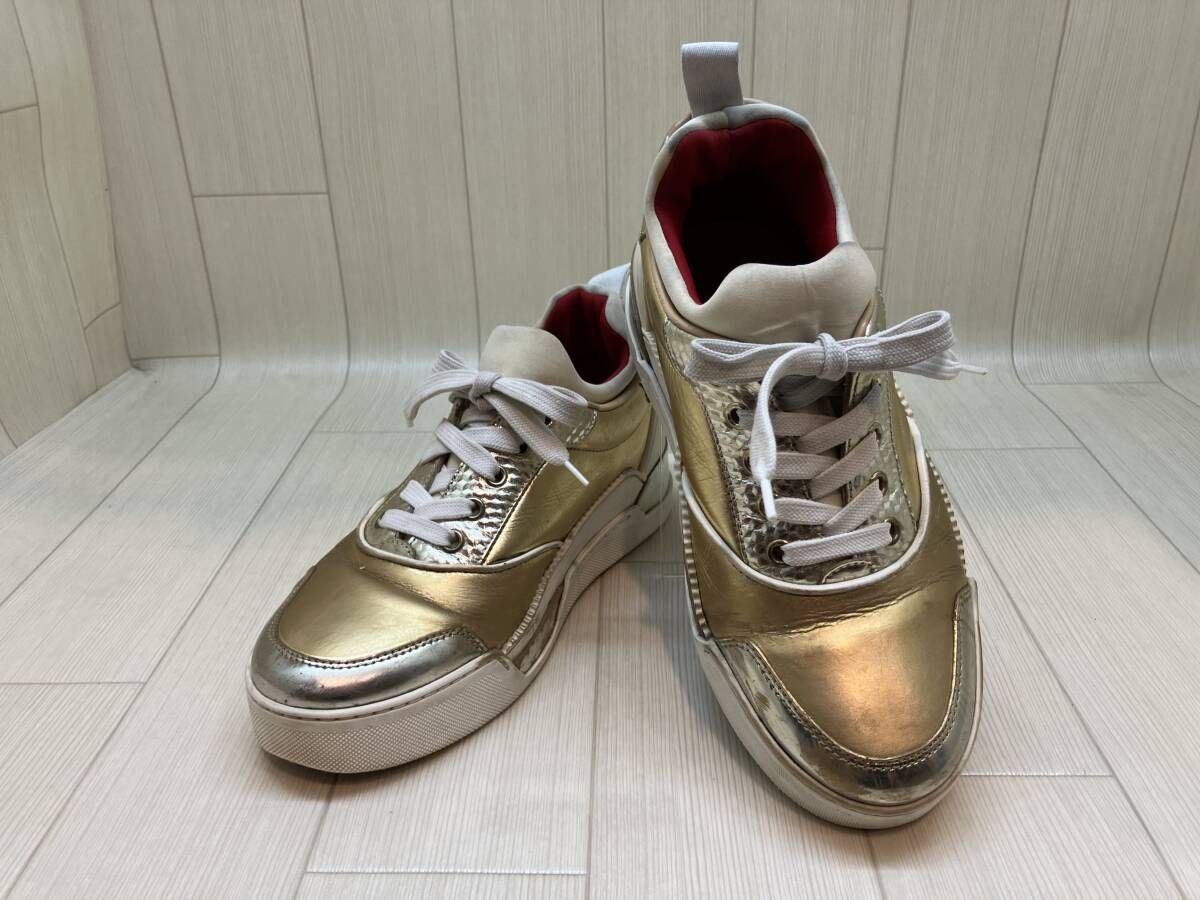 ★ Christian Louboutin クリスチャンルブタン スニーカー ゴールド系 23cm 通年