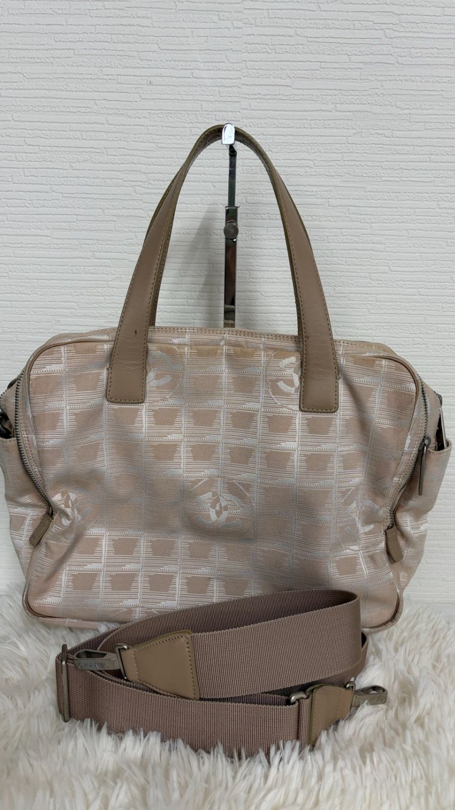 中古美品正規品　CHANEL シャネル　ニュートラベルライン　2wayショルダーバッグ