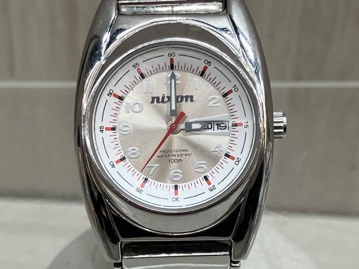 nixon you know クォーツ ケースサイズ 2.5cm ベルト長さ 14.5cm 全体小傷あり