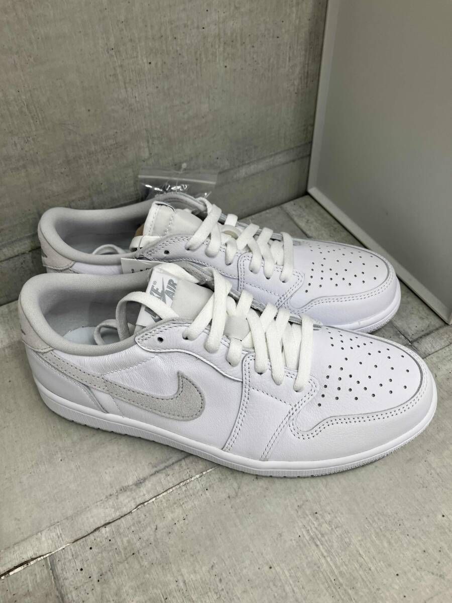 NIKE スニーカー　AIR JORDAN 1 LOW OG ホワイトグレー　cz0790