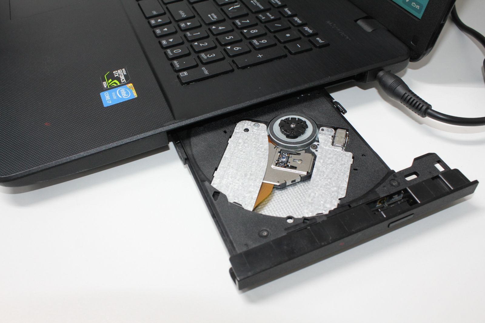 中古 ASUS X751LKB i7/SSD512GB/8GB - メルカリ