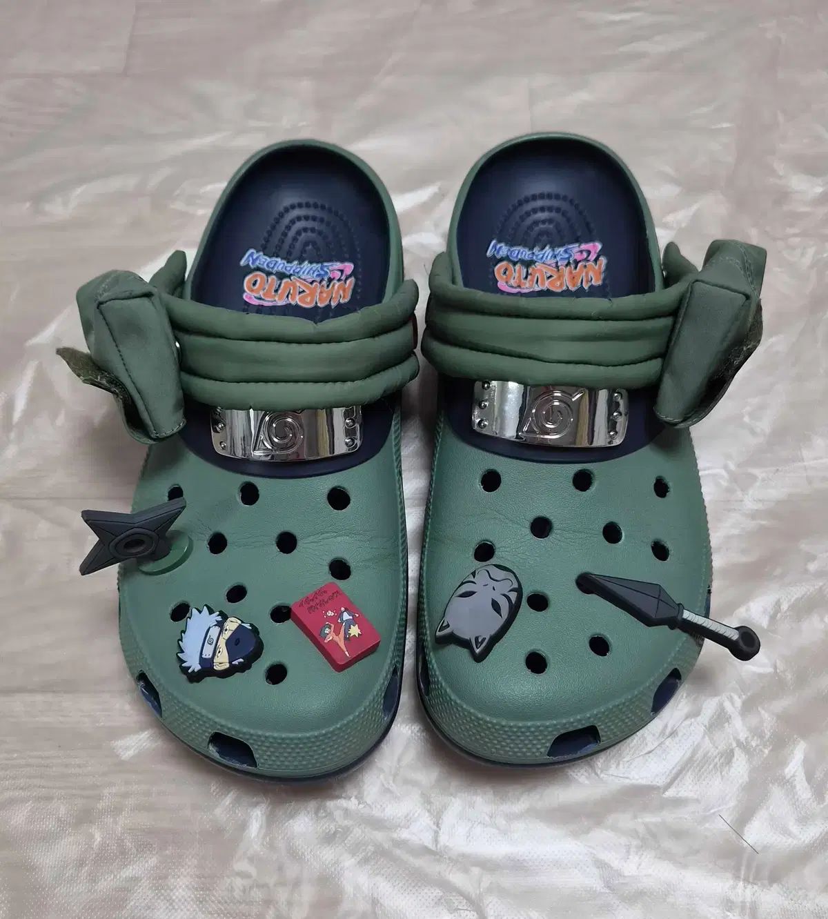 NARUTO -ナルト- カカシ Crocs クロックス 290